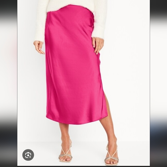 Old Navy Dresses & Skirts - Old Navy Fuchsia Satin Midi Skirt